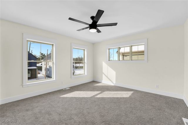 1885 Woodlawn Avenue, Cleveland, OH 44112