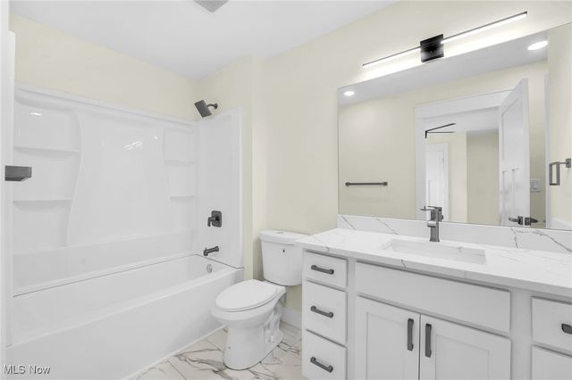 1885 Woodlawn Avenue, Cleveland, OH 44112