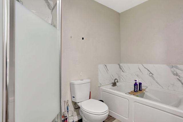 6290 SW 18th Place, North Lauderdale, FL 33068