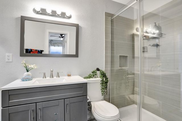 6290 SW 18th Place, North Lauderdale, FL 33068