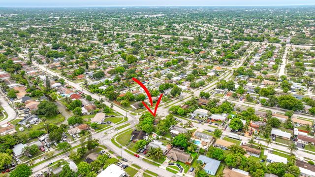 6290 SW 18th Place, North Lauderdale, FL 33068