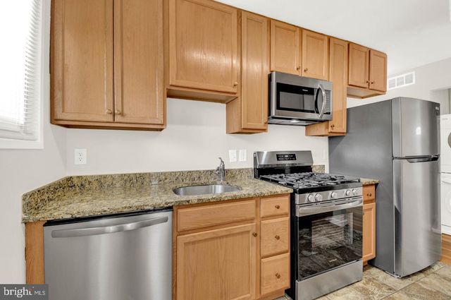 10012 SINNOTT DR, Bethesda, MD 20817
