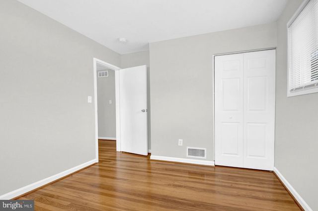 10012 SINNOTT DR, Bethesda, MD 20817