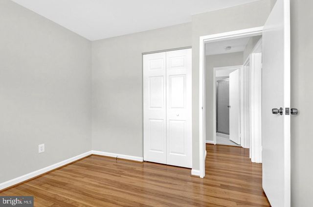 10012 SINNOTT DR, Bethesda, MD 20817