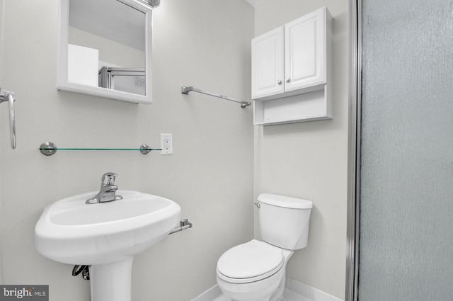 10012 SINNOTT DR, Bethesda, MD 20817