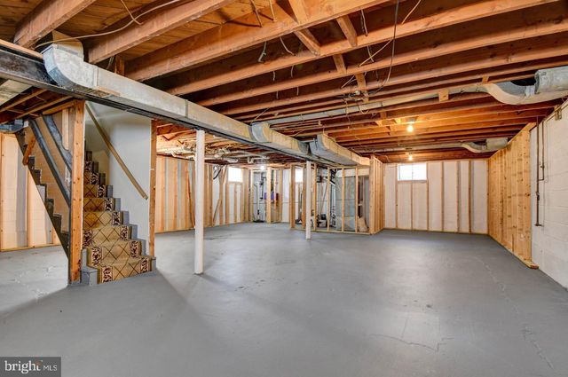 10012 SINNOTT DR, Bethesda, MD 20817
