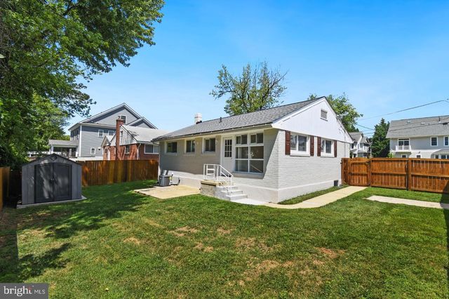 10012 SINNOTT DR, Bethesda, MD 20817