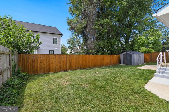 10012 SINNOTT DR, Bethesda, MD 20817