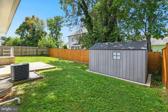 10012 SINNOTT DR, Bethesda, MD 20817