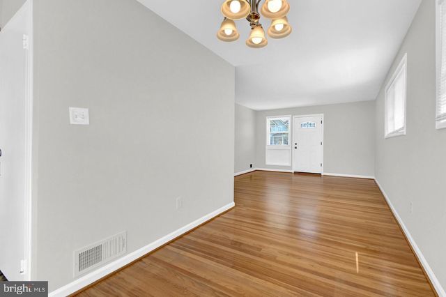 10012 SINNOTT DR, Bethesda, MD 20817