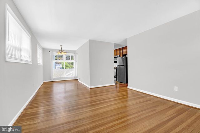 10012 SINNOTT DR, Bethesda, MD 20817