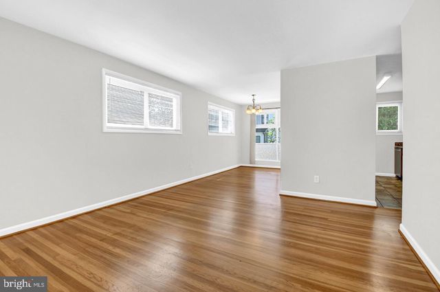 10012 SINNOTT DR, Bethesda, MD 20817