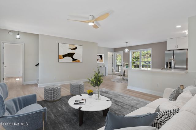 106 Dolphin Drive, Hampstead, NC 28443