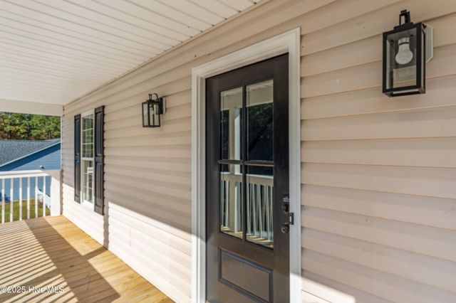 106 Dolphin Drive, Hampstead, NC 28443