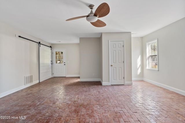 106 Dolphin Drive, Hampstead, NC 28443