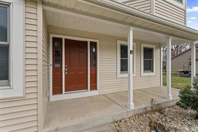 50944 Pine Meadows Drive, Granger, IN 46530