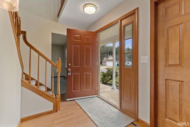 50944 Pine Meadows Drive, Granger, IN 46530