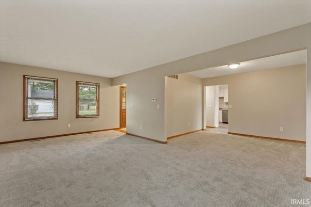 50944 Pine Meadows Drive, Granger, IN 46530
