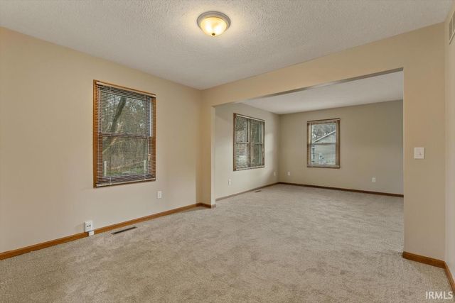 50944 Pine Meadows Drive, Granger, IN 46530