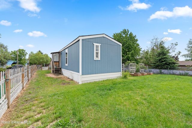 8581 N Angelica LN, Post Falls, ID 83854