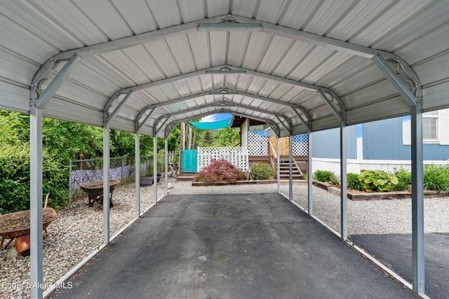 8581 N Angelica LN, Post Falls, ID 83854