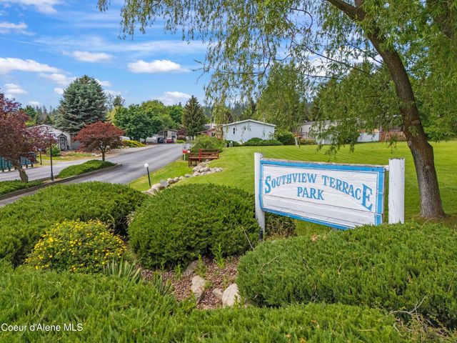 8581 N Angelica LN, Post Falls, ID 83854