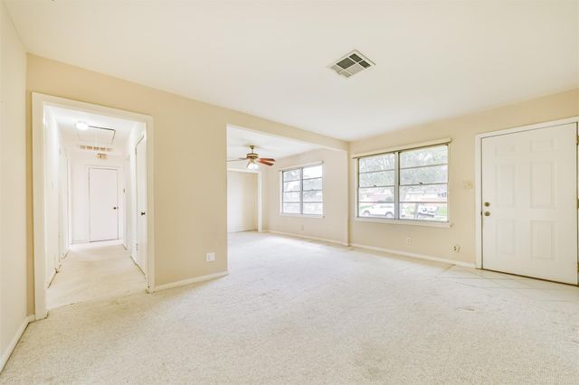 5527 Winding Creek Way, Houston, TX 77017