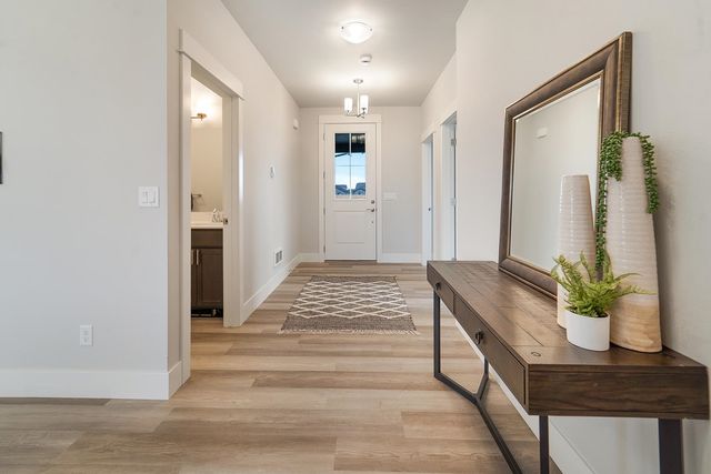 5763 S Sherri Lea Rd, Spokane, WA 99224