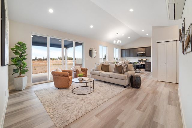 5763 S Sherri Lea Rd, Spokane, WA 99224