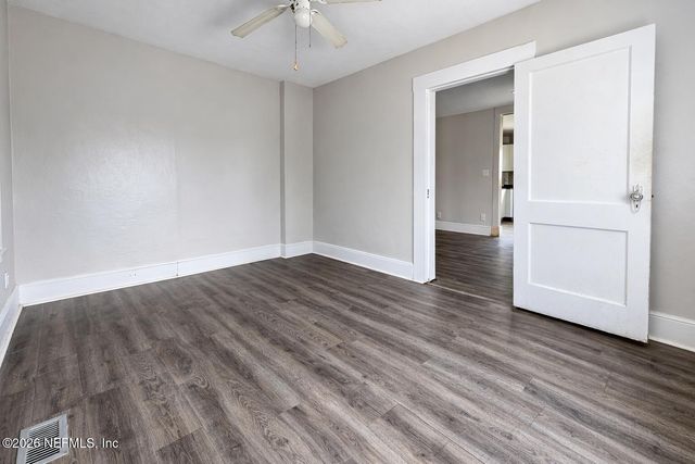 9604 WOODLAND Avenue, Jacksonville, FL 32208