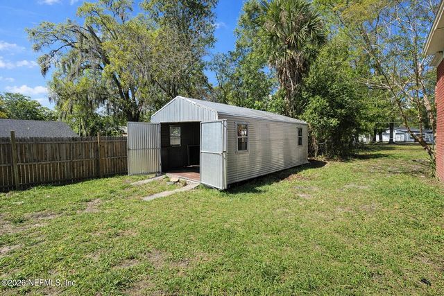 9604 WOODLAND Avenue, Jacksonville, FL 32208