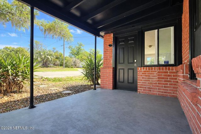 9604 WOODLAND Avenue, Jacksonville, FL 32208