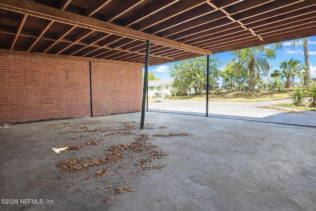 9604 WOODLAND Avenue, Jacksonville, FL 32208