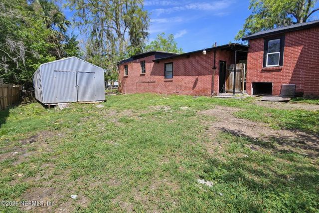 9604 WOODLAND Avenue, Jacksonville, FL 32208