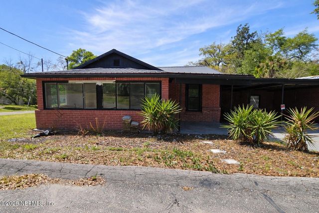 9604 WOODLAND Avenue, Jacksonville, FL 32208