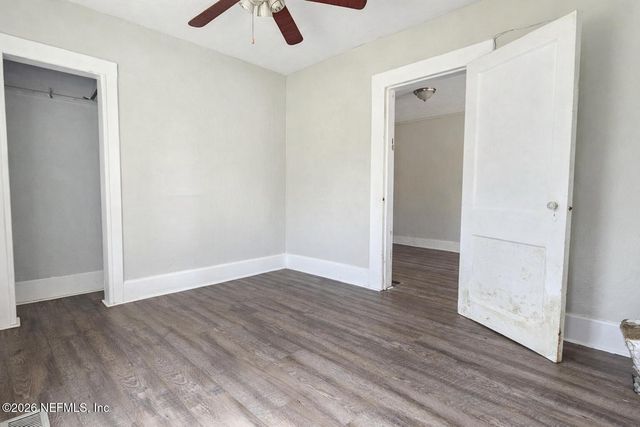 9604 WOODLAND Avenue, Jacksonville, FL 32208