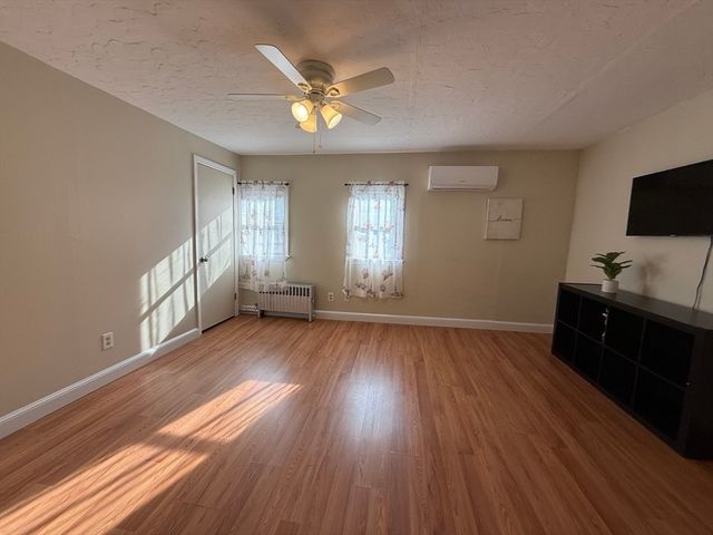 11 Amherst St., Worcester, MA 01602