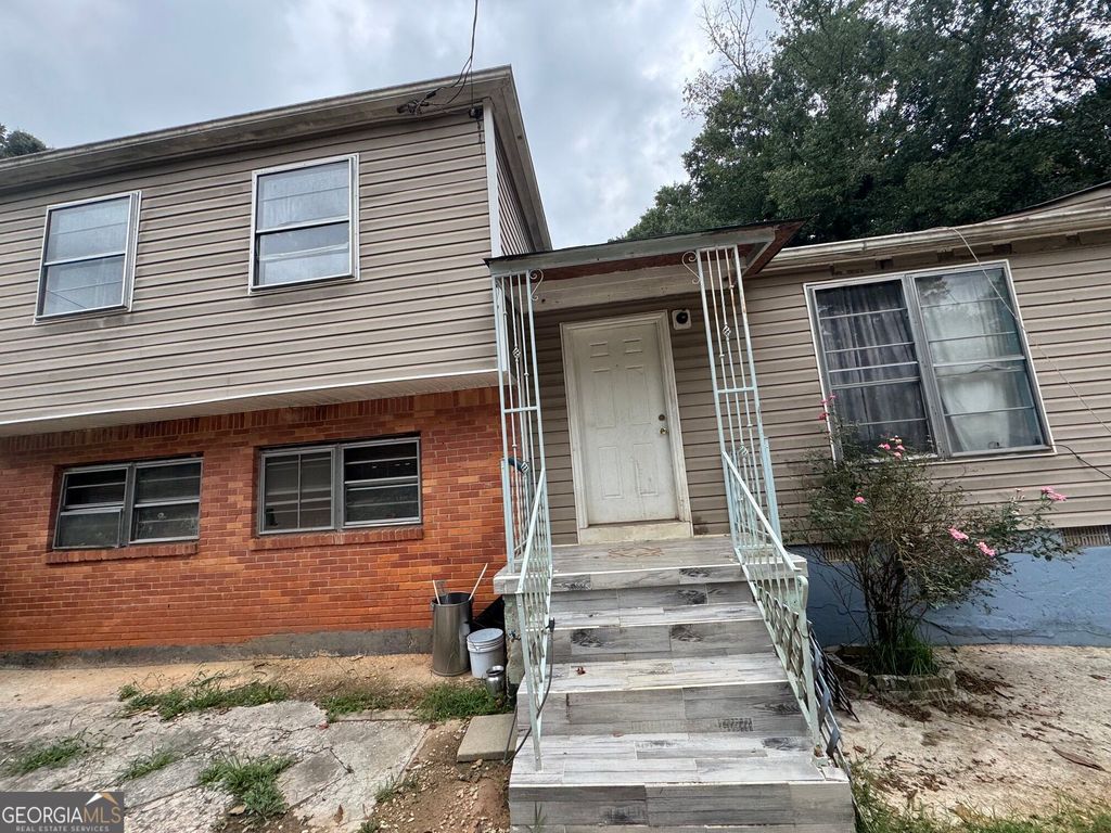 6186 HOLIDAY Boulevard, Forest Park, GA 30297 — photo 2
