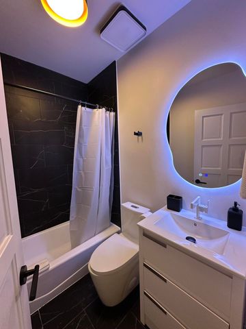 516 Royal Plaza Drive, Fort Lauderdale, FL 33301