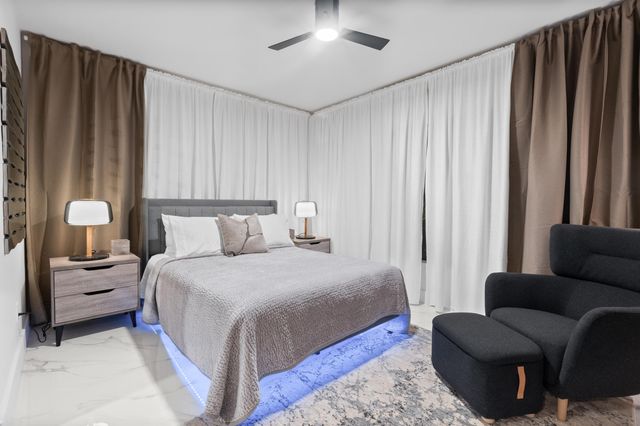 516 Royal Plaza Drive, Fort Lauderdale, FL 33301