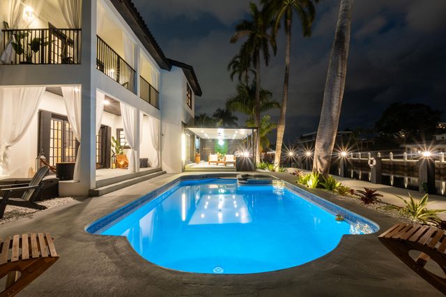 516 Royal Plaza Drive, Fort Lauderdale, FL 33301