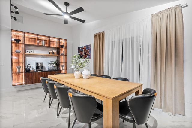 516 Royal Plaza Drive, Fort Lauderdale, FL 33301