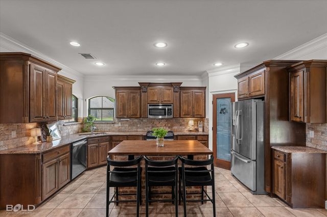 816 Eagles Nest, Haughton, LA 71037