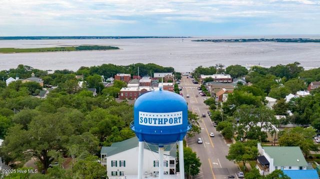 356 Drayton Road, Southport, NC 28461