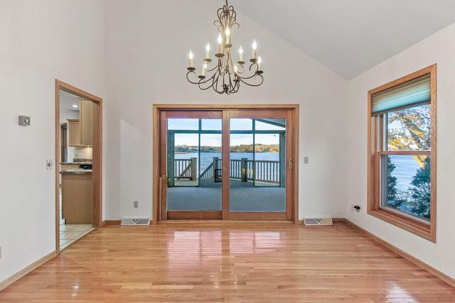 N7045 Oakwood ROAD, Whitewater, WI 53190