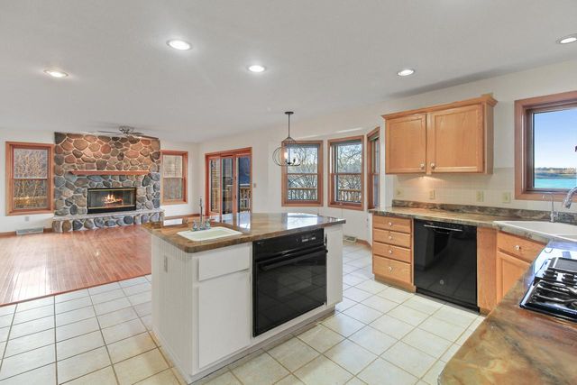 N7045 Oakwood ROAD, Whitewater, WI 53190