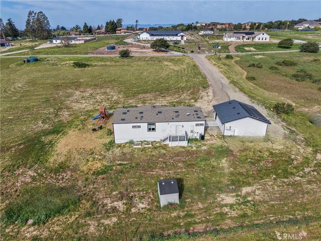 2085 Westhampton Drive, Arroyo Grande, CA 93420