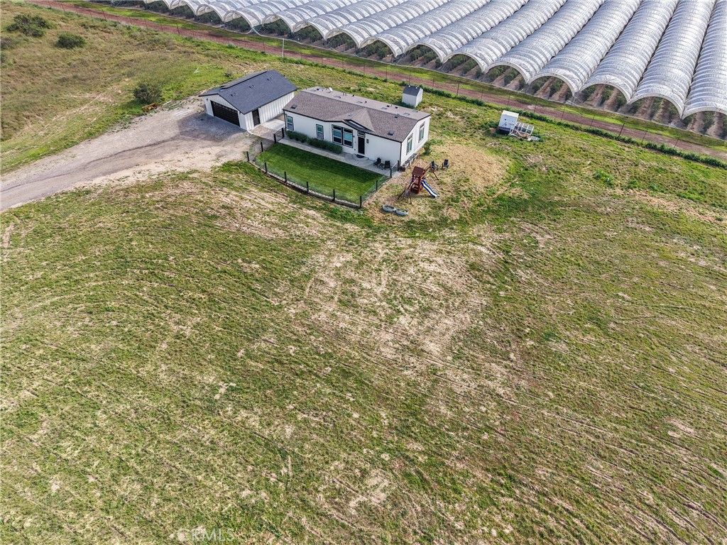 Image 2 of property listing at 2085 Westhampton Drive, Arroyo Grande, CA 93420