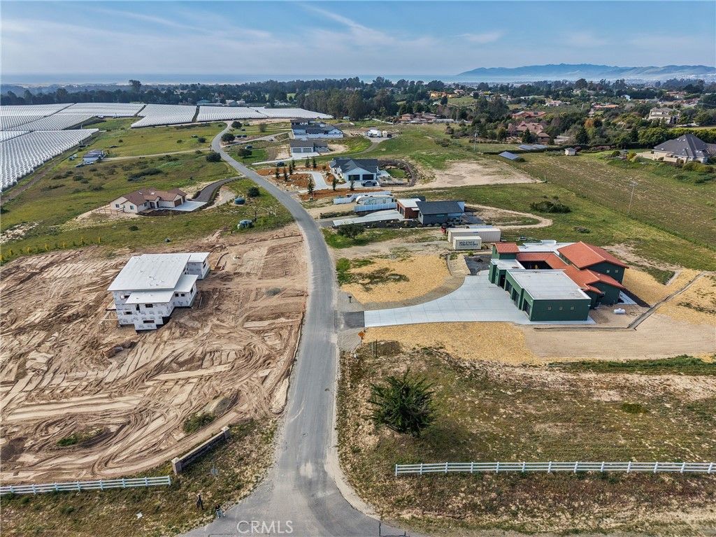 Image 36 of property listing at 2085 Westhampton Drive, Arroyo Grande, CA 93420