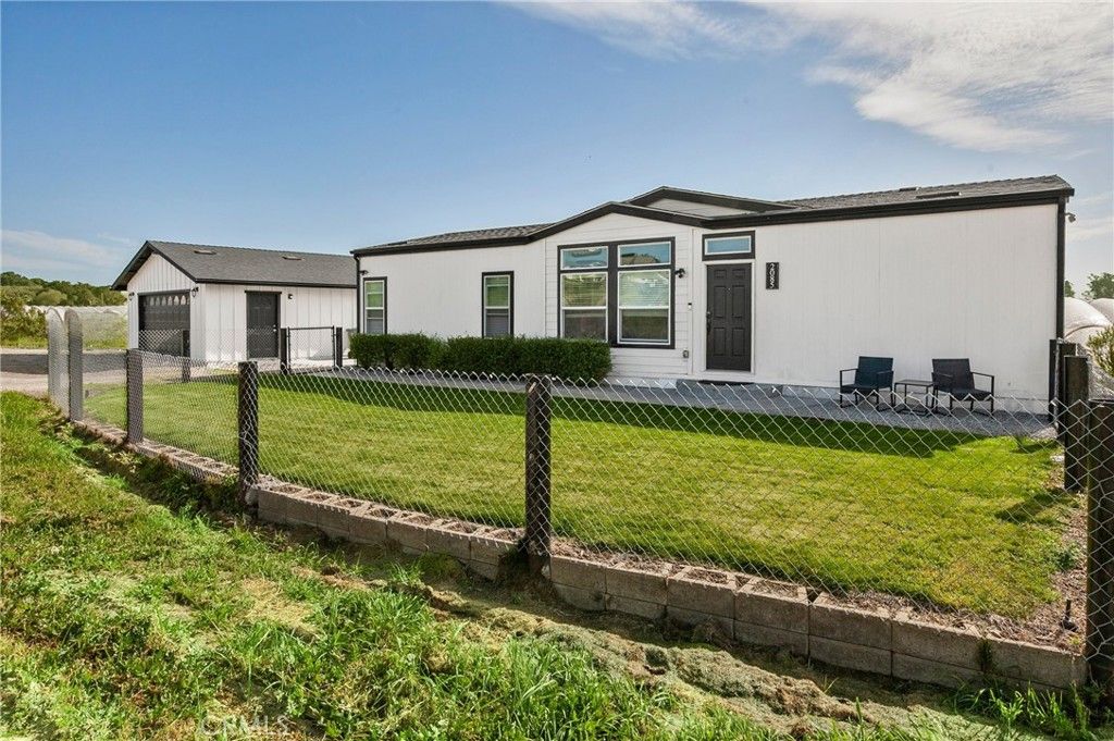 Image 6 of property listing at 2085 Westhampton Drive, Arroyo Grande, CA 93420